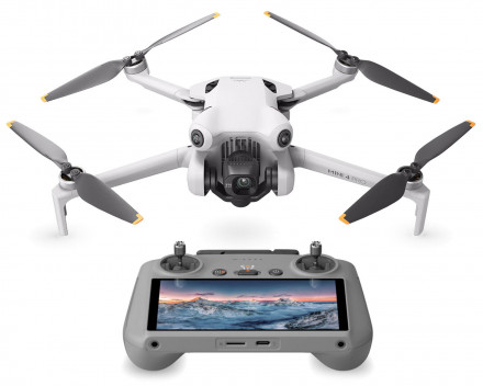 Квадрокоптер DJI Mini 4 Pro (RC2)