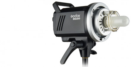 Студийная Вспышка Godox MS300