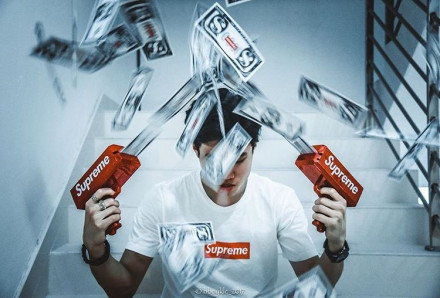 Money Gun Для Денег от Supreme