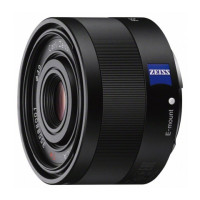 Объектив Sony FE 35mm F2.8 ZA Carl Zeiss Sonnar T* Объектив Sony FE 35mm F2.8 ZA Carl Zeiss Sonnar T*