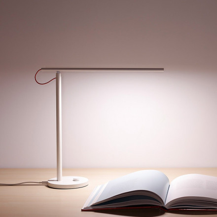Настольная лампа Mi LED Desk Lamp